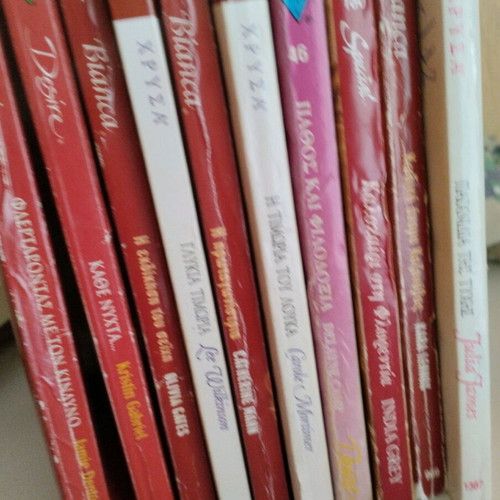 Arlekin books used, set of 10