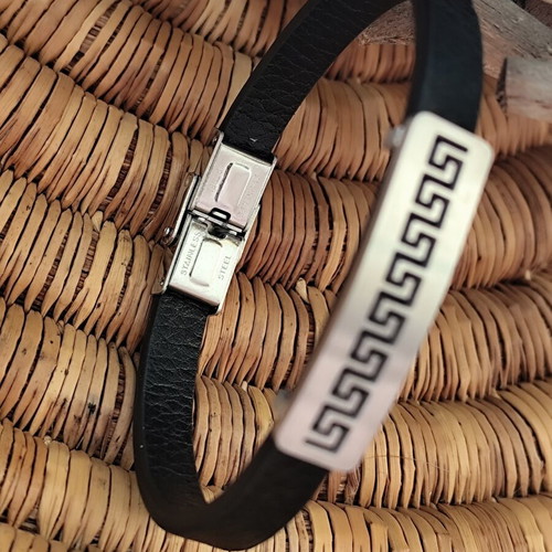 Men's leather bracelet with stainless steel meander new with tags