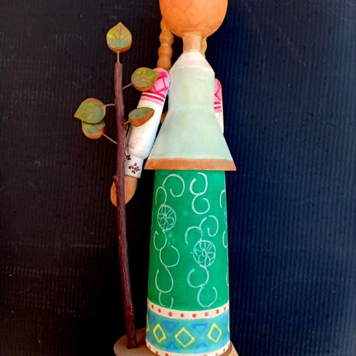 Vintage Soviet Wooden Beriozka Doll handmade, like new, 23 cm
