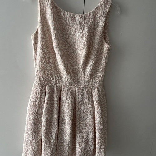 Jacquard Baby Pink Dress Sotris like new, A-line fit, size S