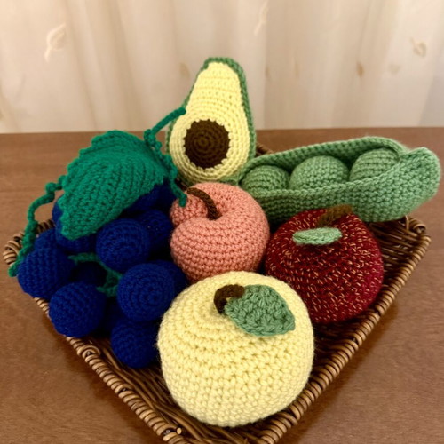 Handmade decorative fruit basket with lavender-scented wooden balls