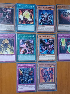 Yu Gi Oh! pack of 10 cards in excellent condition