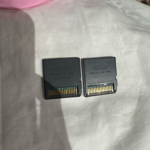 Nintendogs Labrador & Dachshund Nintendo DS cartridges like new, collectible