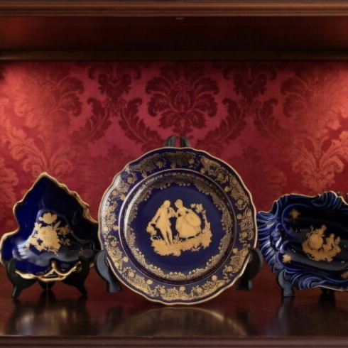 Limoges decorative plates set of 5 like new