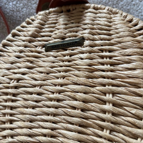 Bag to Bag crossbody summer bag like new, beige