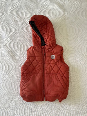 Zara sleeveless fleece vest, red, toddler size 92-98 cm