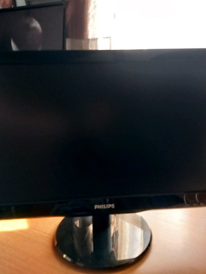 Philips 200v computer monitor like new
