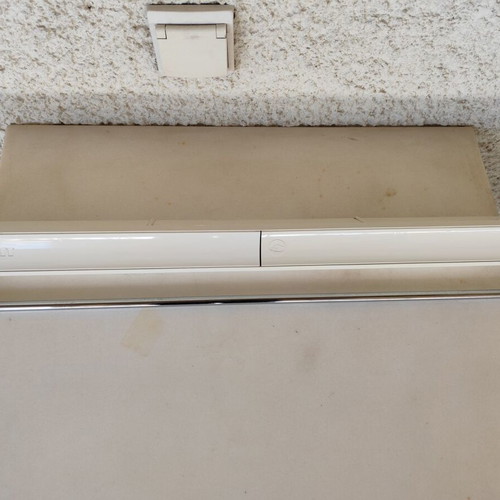 Leifheit wall-mounted drying rack for bathroom or balcony like new with 5 rods