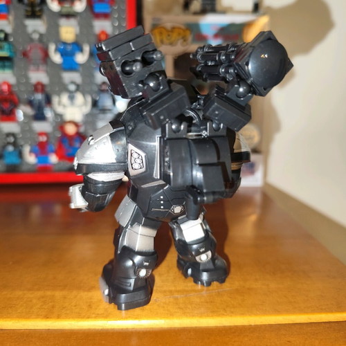 War Machine Hulkbuster like new with figure