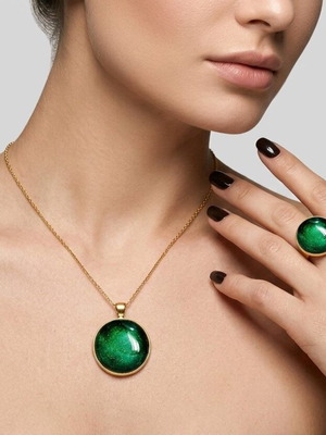 Emerald ring new, openable gold-plated steel