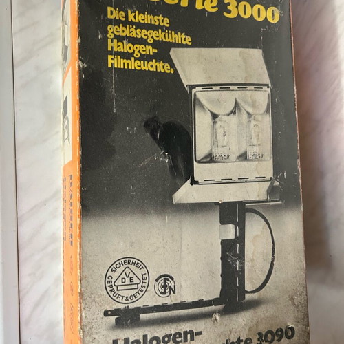 Kaiser 3000 series Model 3090 photographic spotlight like new, 2000w