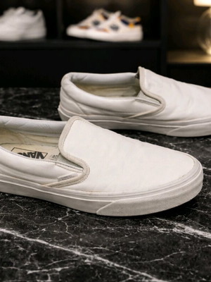 Vans Slip On white leather sport shoes used, size 38