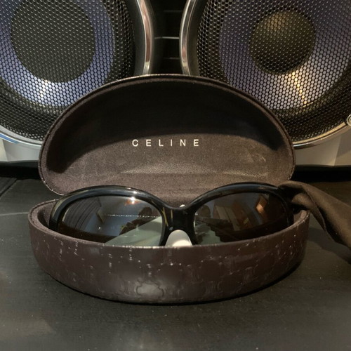 Celine sunglasses with brown case, like new, minimal luxury