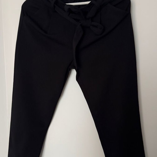 Fitted pants used with belt, black, size S