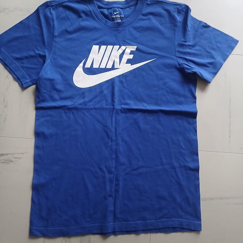 Nike T-shirt like new, size S, blue