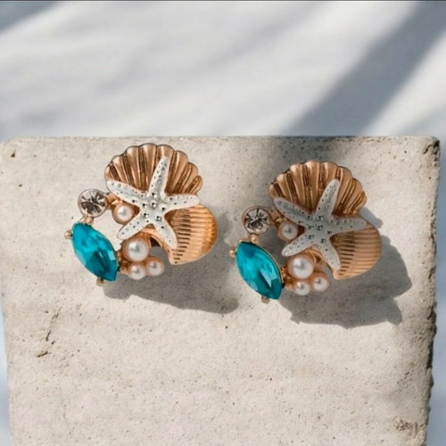 Earrings new with blue and gold details
