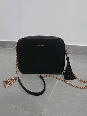 Ted Baker bag black with rose gold chain like new