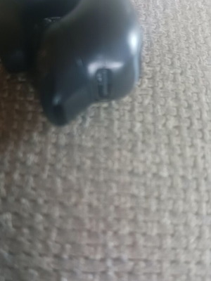 Mini wireless earbud black