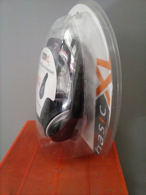 BasicXL Closed Stereo Headset with Microphone BXL-HEADSET30