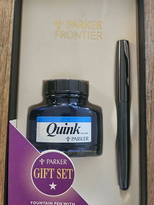 Parker pen with ink new