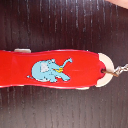 Mini skateboard keychain used with blue elephant design