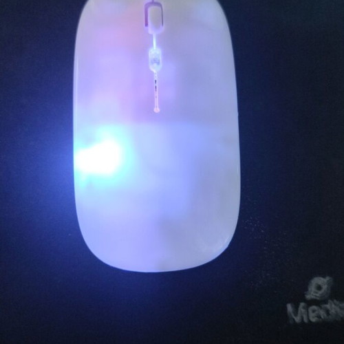 RGB wireless Bluetooth mouse like new with DPI button and USB A charging