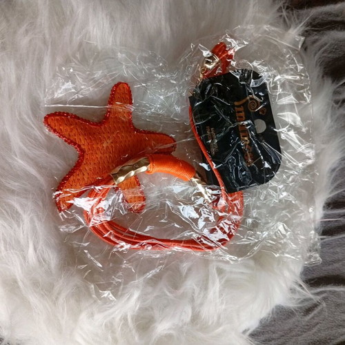 Starfish necklace new, orange with leather