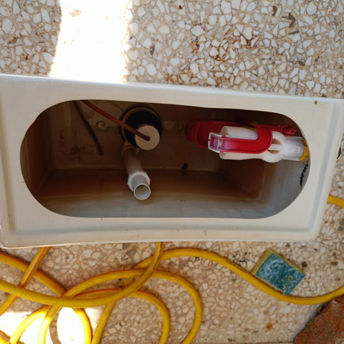Porcelain Toilet Cistern like new