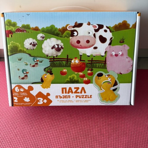Kids puzzle with farm animals