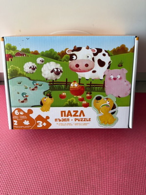 Kids puzzle with farm animals