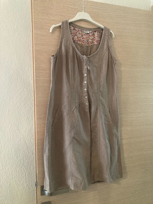 Dress used size 36 beige knee-length