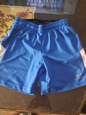 Pro Touch Dry Plus No S boys' shorts like new, white and blue