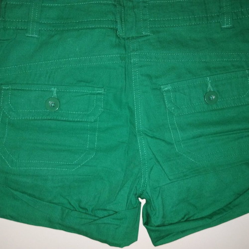 H&M shorts green like new, size S