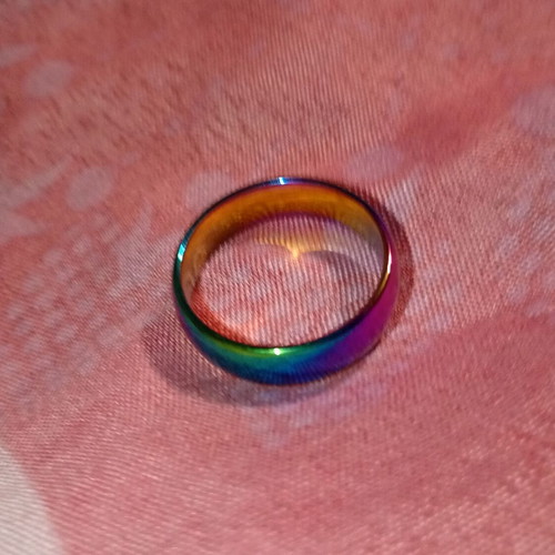 Hematite ring size 5 new, unisex, colorful