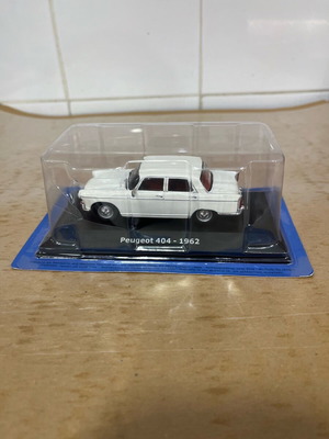 Collectible Peugeot 404 1962 Model Car Scale 1:43 new