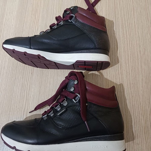 Pikolinos leather ankle boots like new, size 39, black and red