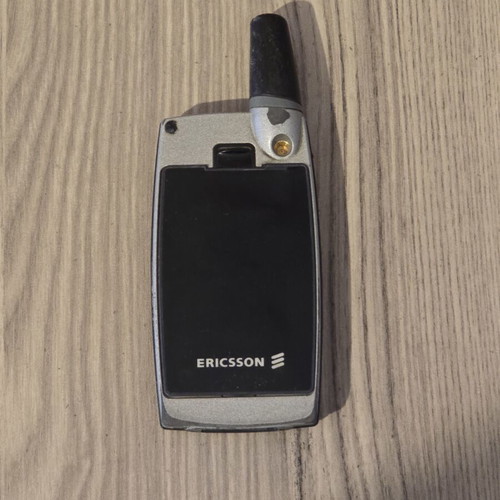 Ericsson T28s mobile phone for parts