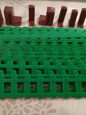 Subbuteo field fences and supports used, 19 fences and 8 supports, 1980s