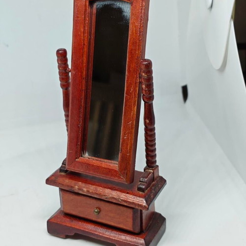 Wooden mirror used with drawer for dollhouse decoration