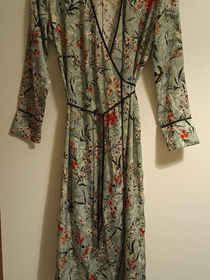 Orsay women's kimono-style dress new, green with flowers and birds, XL