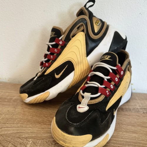 Nike Zoom women's athletic shoes like new, size 38, black