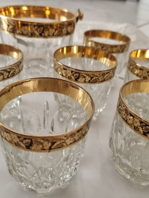 Set of 6 whiskey glasses and 1 ice bucket with handmade gold rim like new