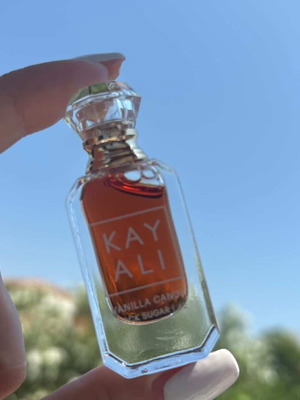 Kayali Vanilla Candy Rock Sugar 42 Mini Perfume 5ml new, authentic