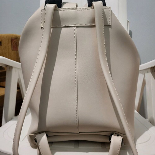 FRNC Backpack white-beige like new with protective case