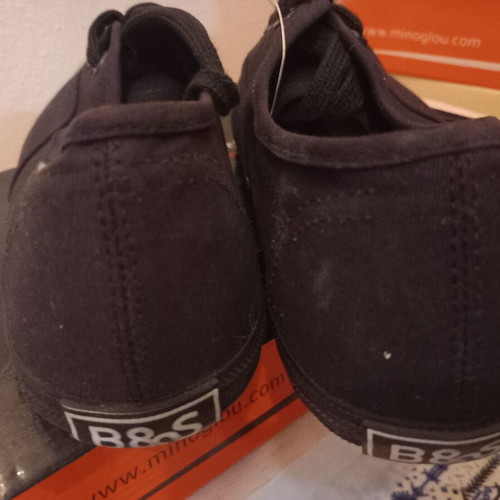 Black canvas shoes size 41