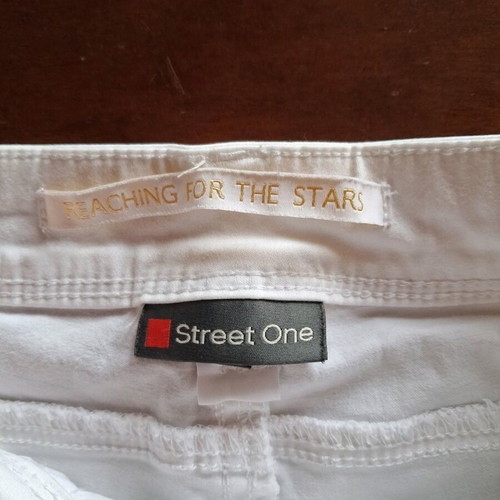 Capri pants used, 5-pocket, white, Street One, size 34