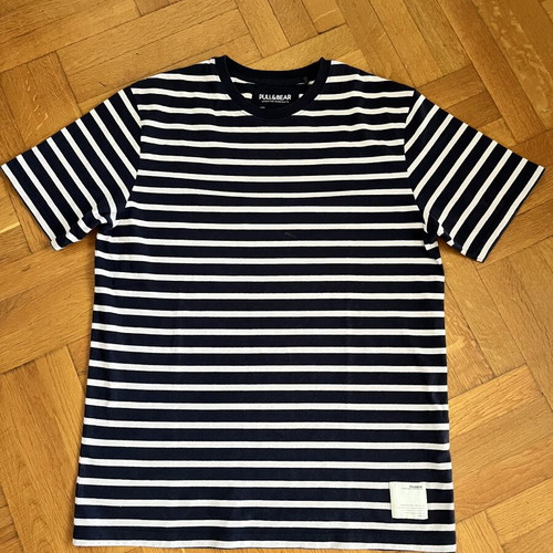 Pull & Bear Marine T-Shirt Unisex Size M Like New