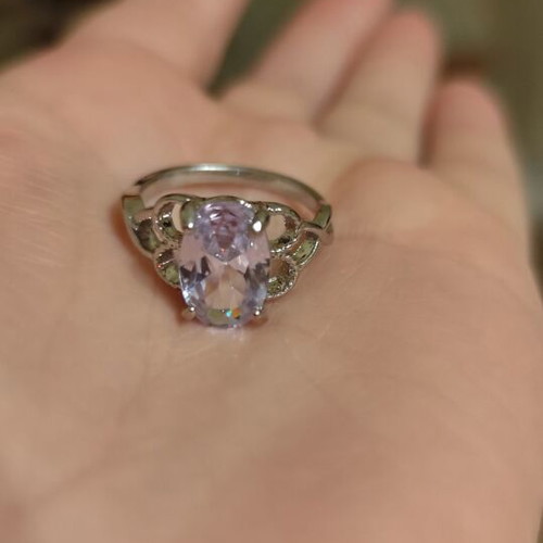 Silver vintage ring with white zircon, size 8, like new