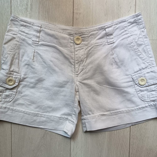 White linen shorts size S, low rise