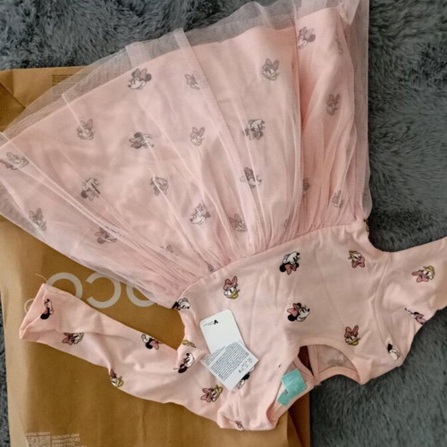 Dress new, ideal gift, size 6-9 months